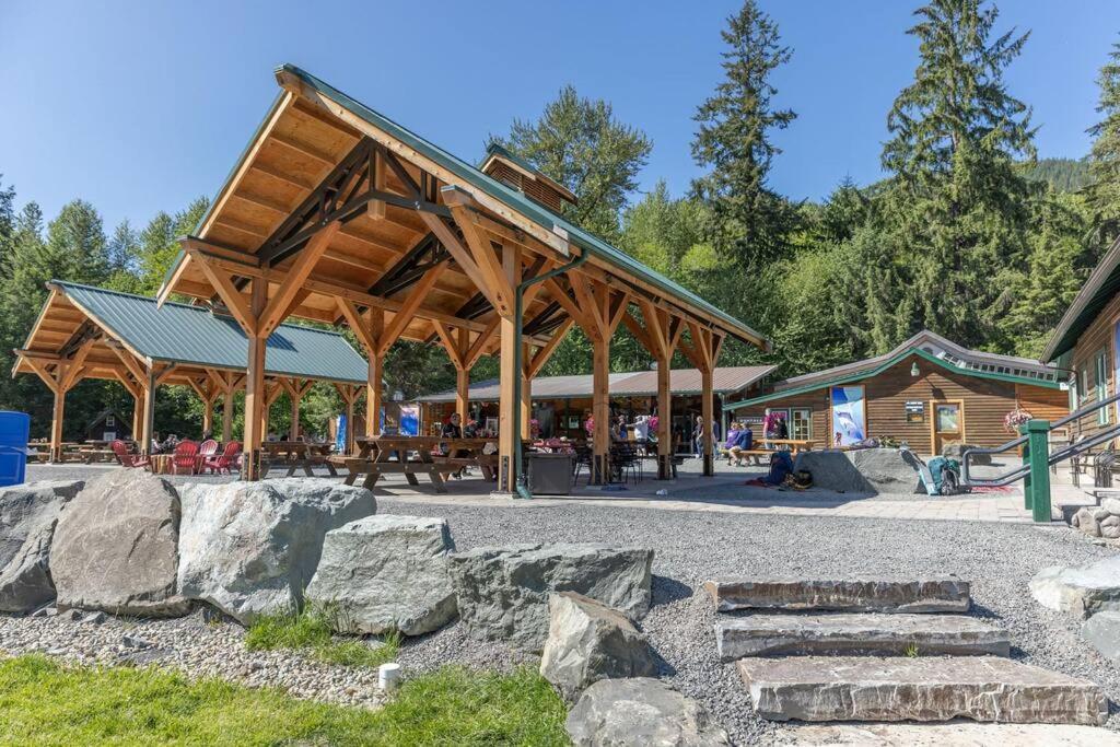 R & R Chalet At Mt. Rainier Ashford Esterno foto